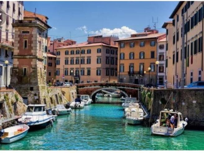 mansarda pieno centro Livorno Exterior foto