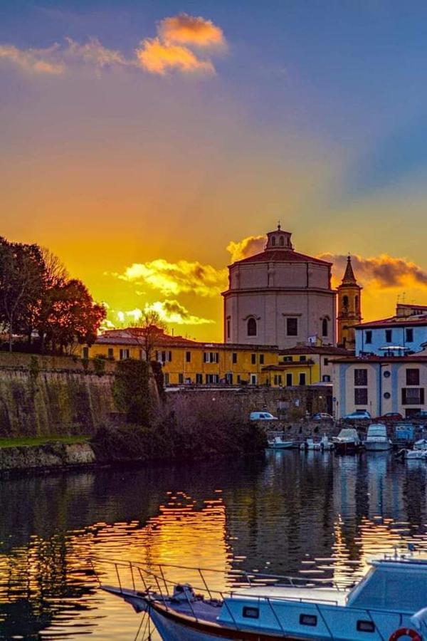 mansarda pieno centro Livorno Exterior foto